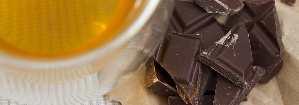 Dark chocolate help protect from the sun