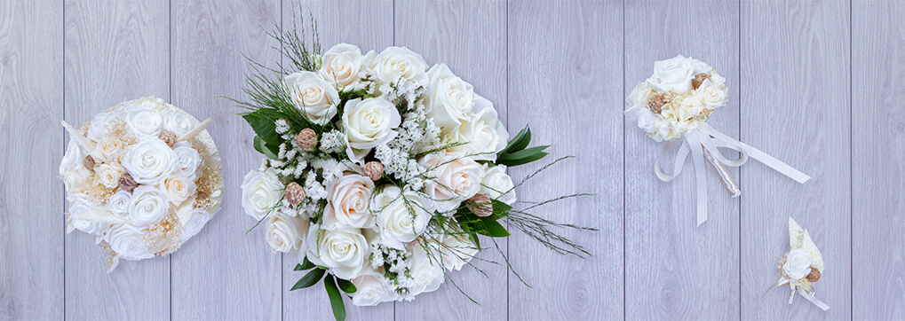 Preserved wedding roses in white color