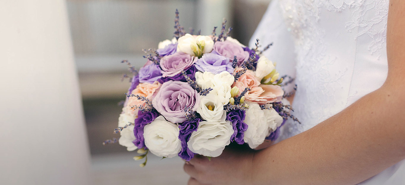Purple flowers: The trendiest wedding blossoms for fall 2018